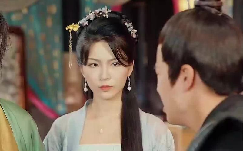 回到古代，我把教坊司價(jià)格打下來(lái)了(全集)